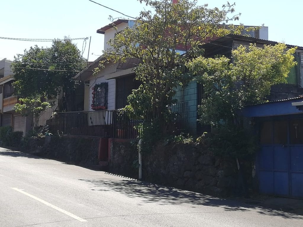 Terreno con casas en venta Mercedes Norte de Heredia ...